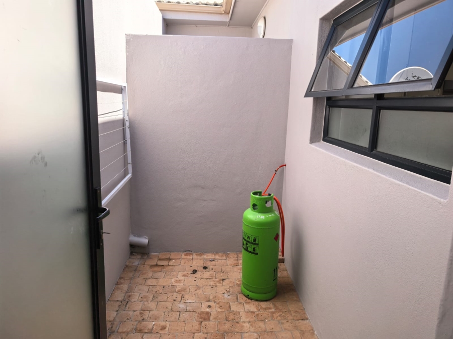 To Let 3 Bedroom Property for Rent in Parklands North Western Cape